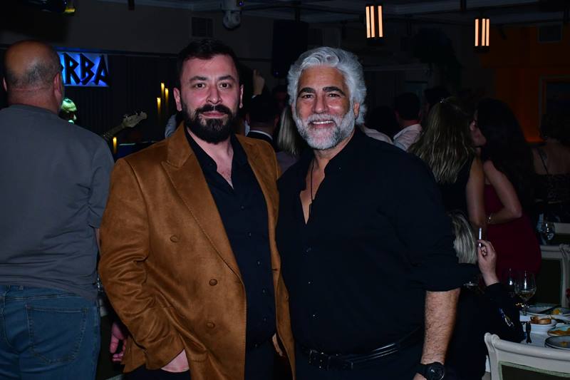 Zorba Taverna�da Fedon F�rt�nas�: "30 Y�l Bekledim Çünkü..."